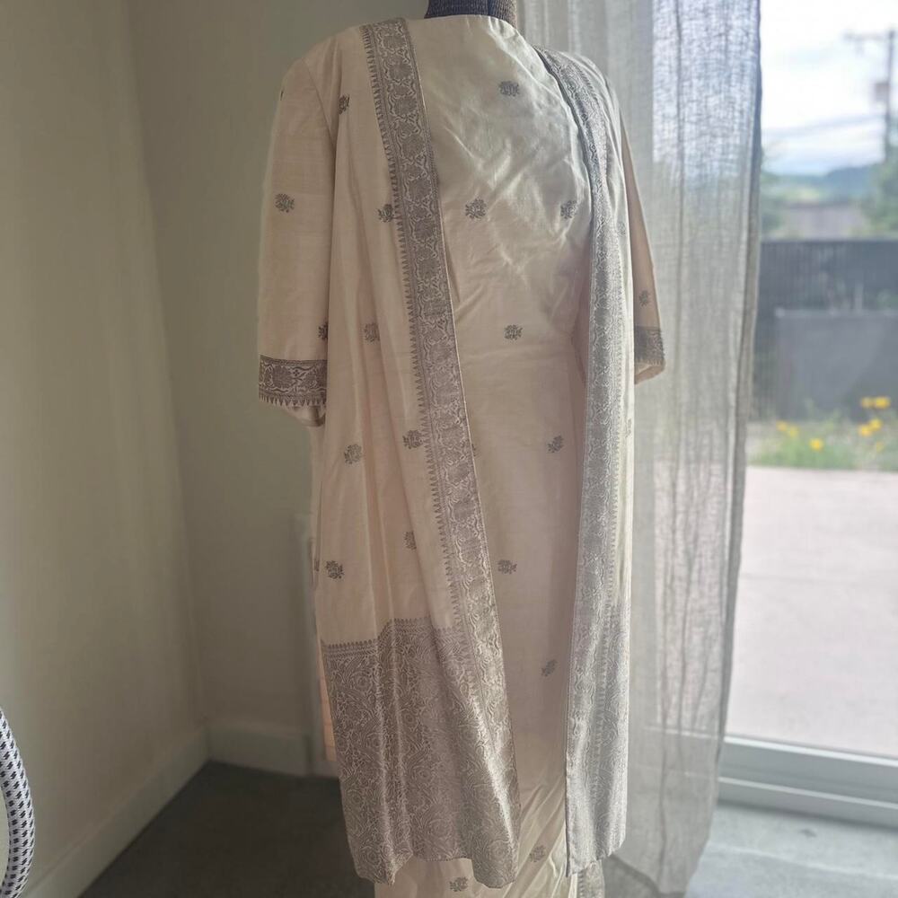 Vintage 1960s Full Length Side Vented Chemise and Gold Tunic Jacket Set Rare